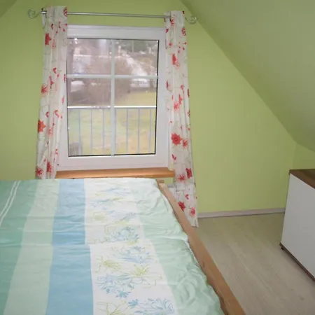 Gemuetliches Mit Eigener Terrasse 비에크